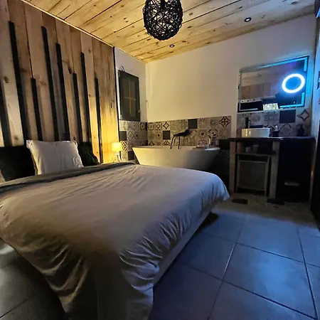 Maison Bois 6pers בית נופש